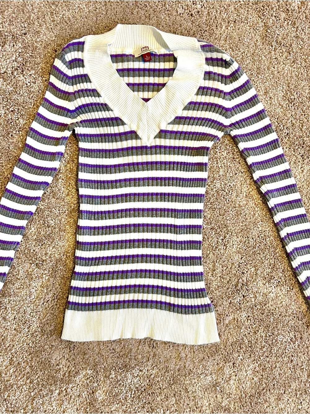 Vintage Y2K Striped V-Neck Sweater Large Preppy Bella Swan l.e.i.
